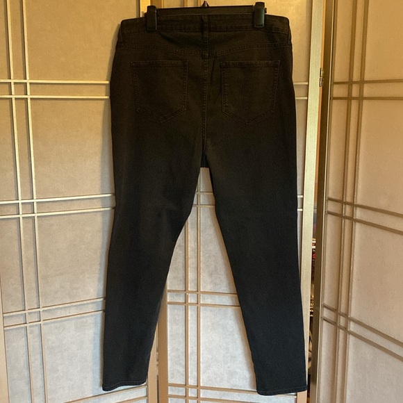 Old Navy Super Skinny Black Jeans, women’s size 16 Reg - Picture 2 of 7